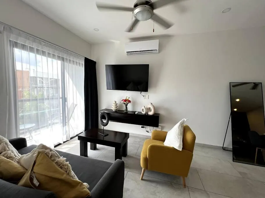 Fast Wifi/5 Min Beach/Private Parking Playa del Carmen