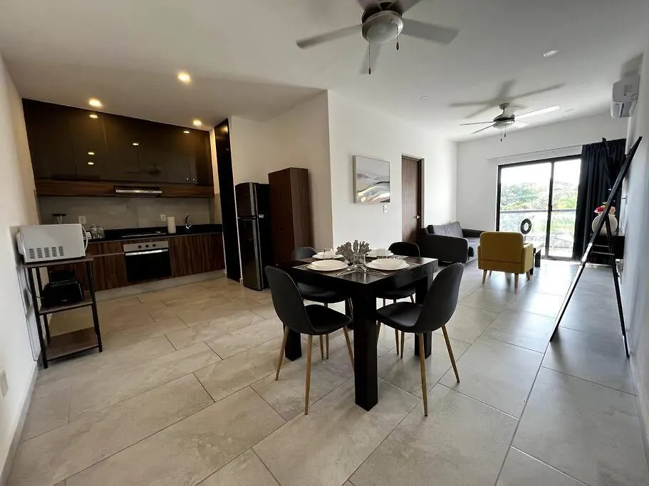 Apartment Fast Wifi/5 Min Beach/Private Parking Playa del Carmen